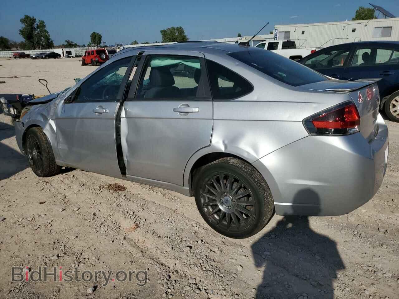 2011 FORD FOCUS - VIN: 1FAHP3GN2BW127419 - Фото 2