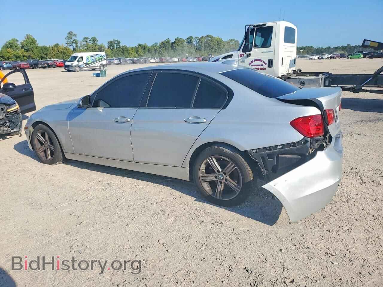 2013 BMW 3 SERIES - VIN: WBA3A5C5XDF359581 - Фото 2