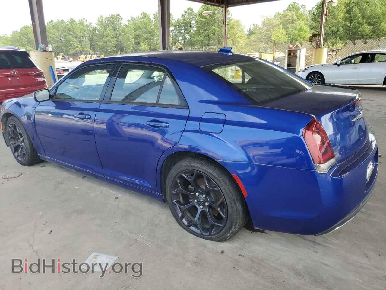 2019 CHRYSLER 300 - VIN: 2C3CCAAG9KH729039 - Фото 2