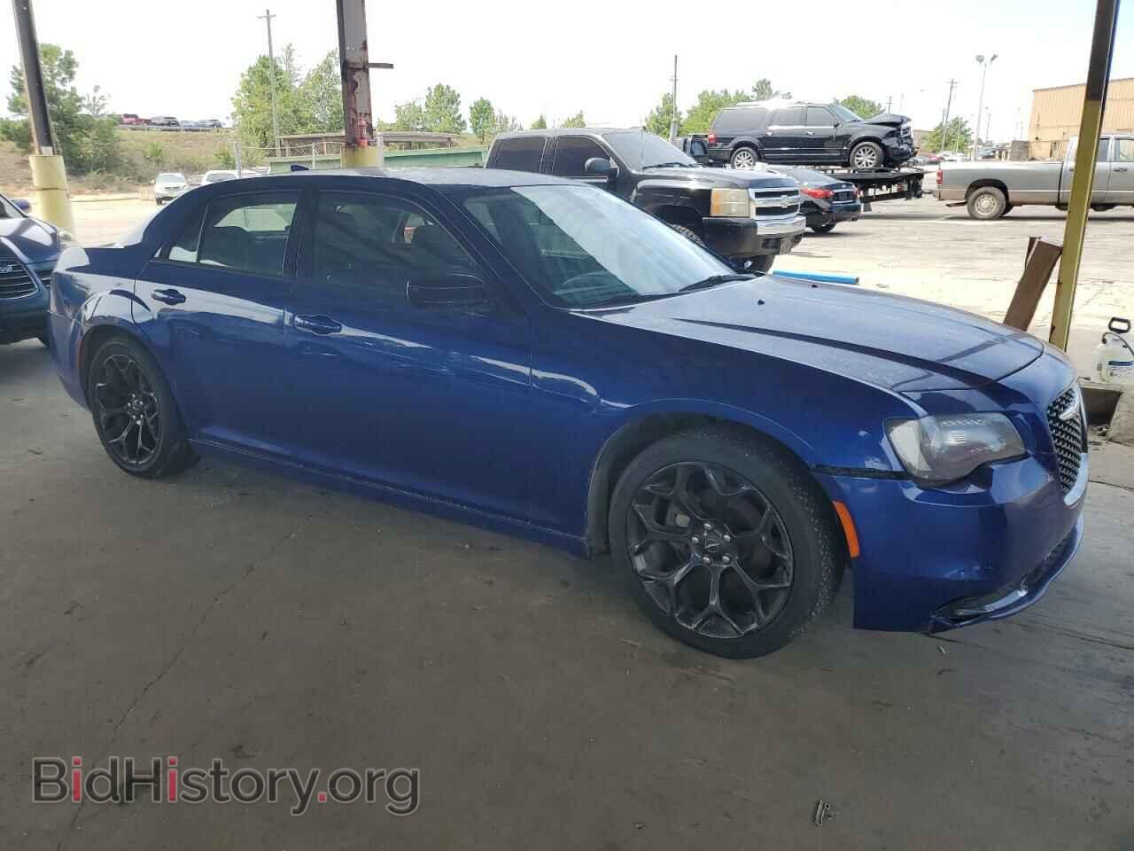 2019 CHRYSLER 300 - VIN: 2C3CCAAG9KH729039 - Фото 4