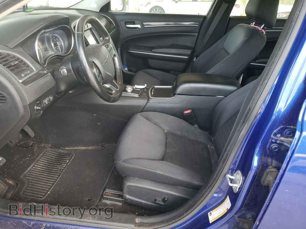 2019 CHRYSLER 300 - VIN: 2C3CCAAG9KH729039 - Фото 7