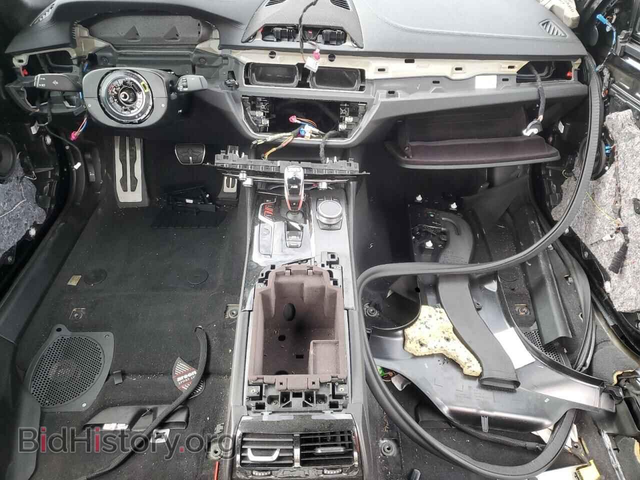 2021 BMW M5 - VIN: WBS83CH02MCF25450 - Photo 8