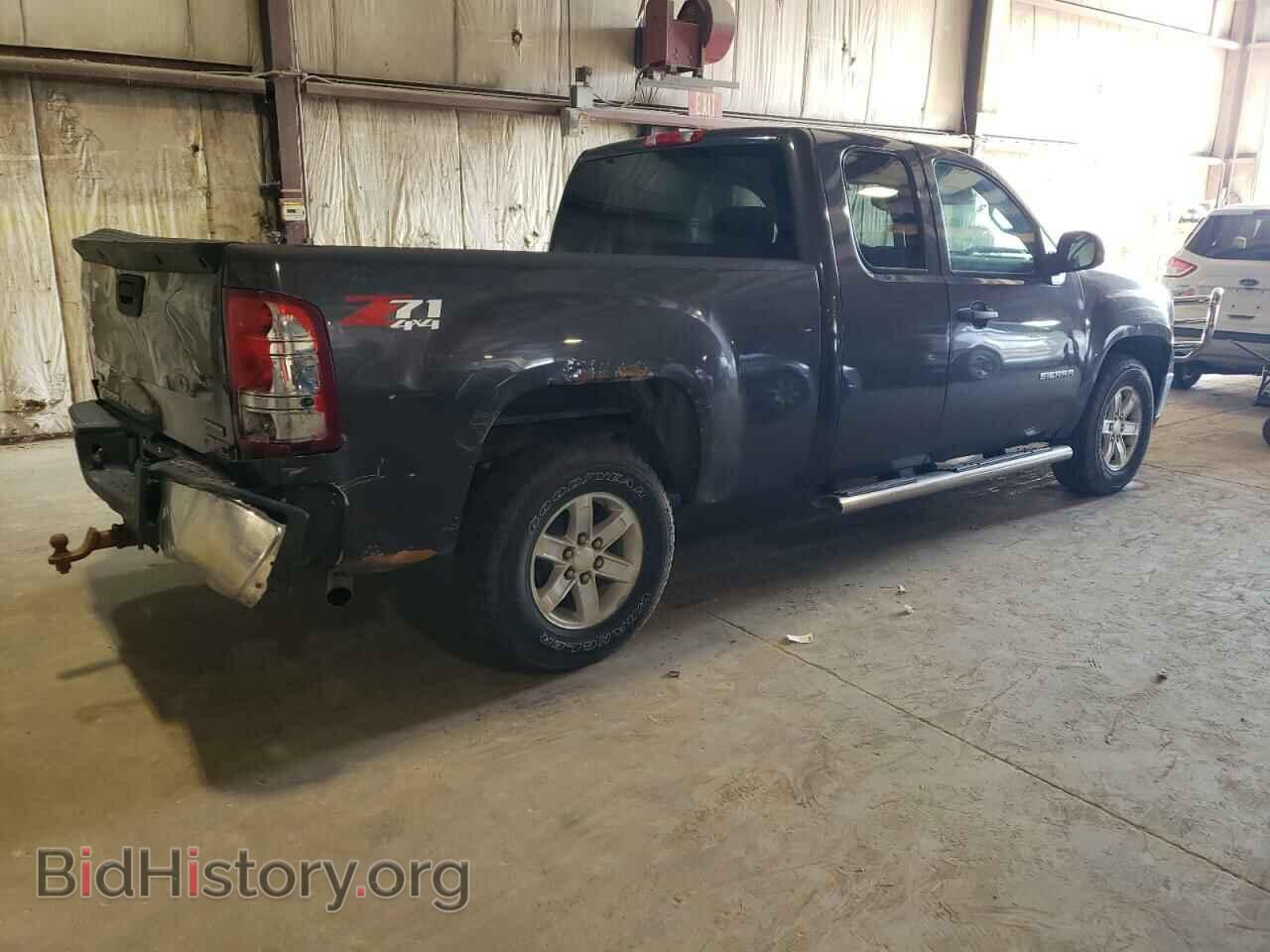 2011 GMC All Models - VIN: 1GTR2VE39BZ264396 - Photo 3