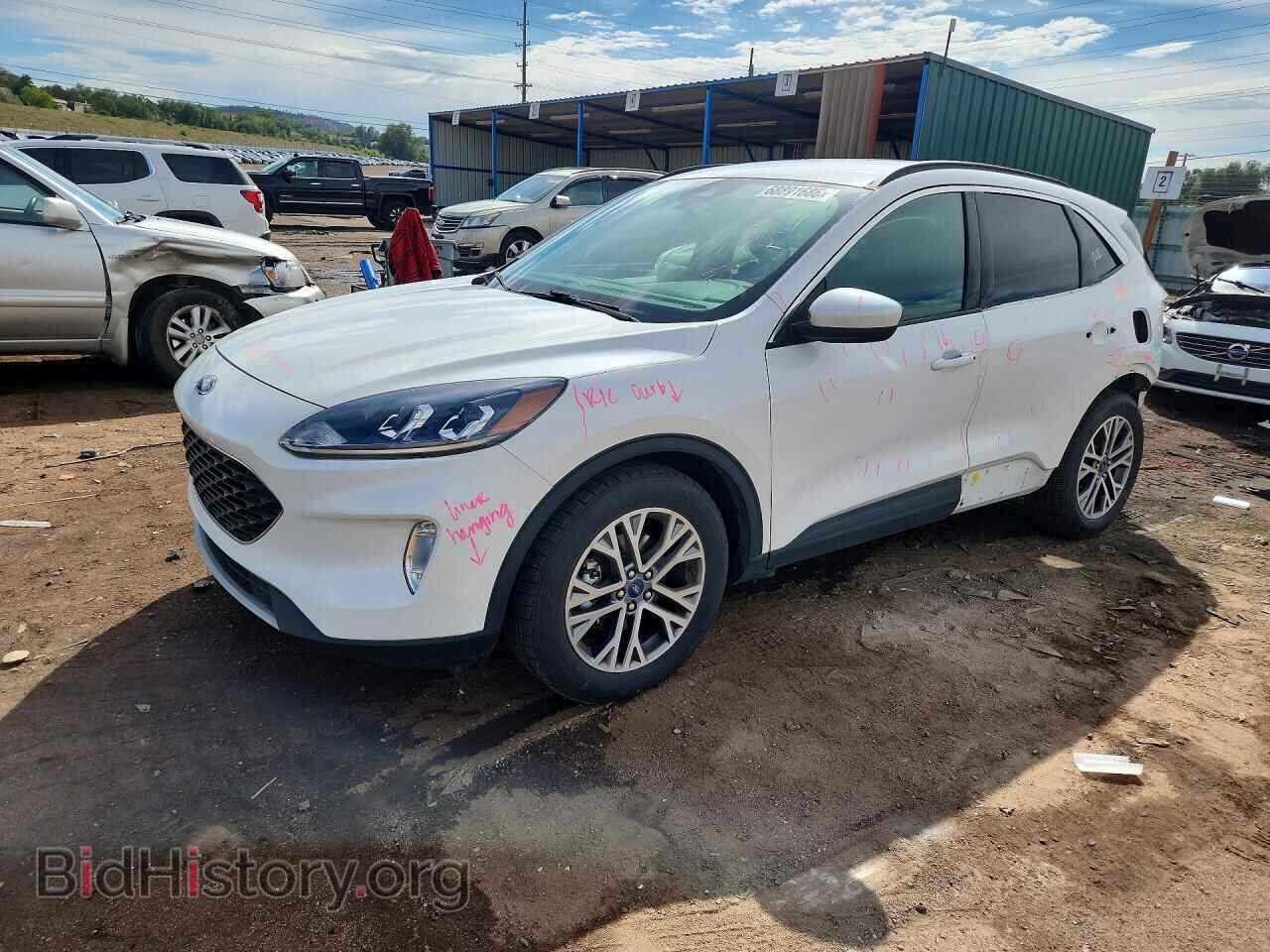 Photo 1FMCU0H69MUB20660 - FORD ESCAPE 2021