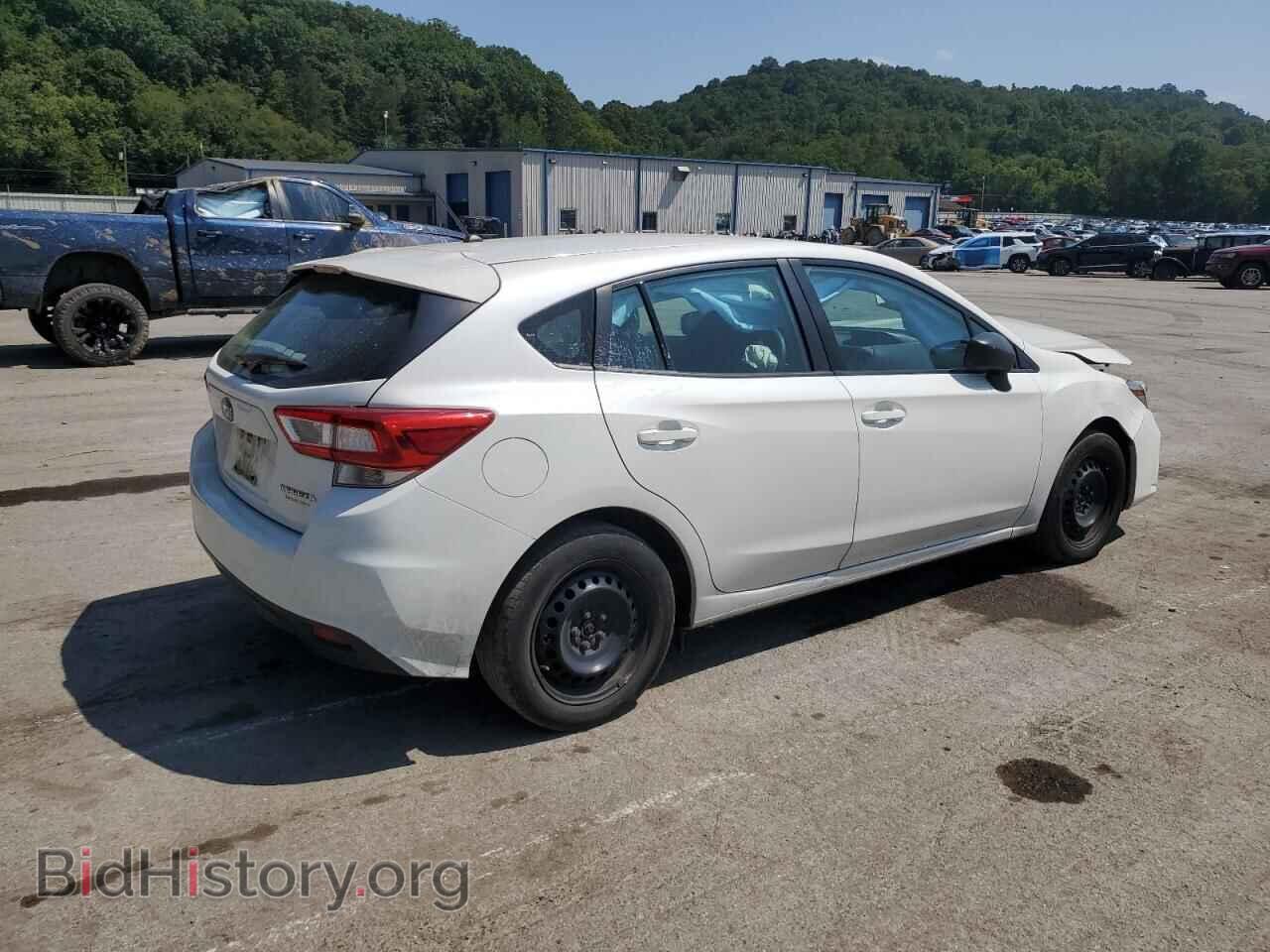 2018 SUBARU IMPREZA - VIN: 4S3GTAA61J3753695 - Фото 3
