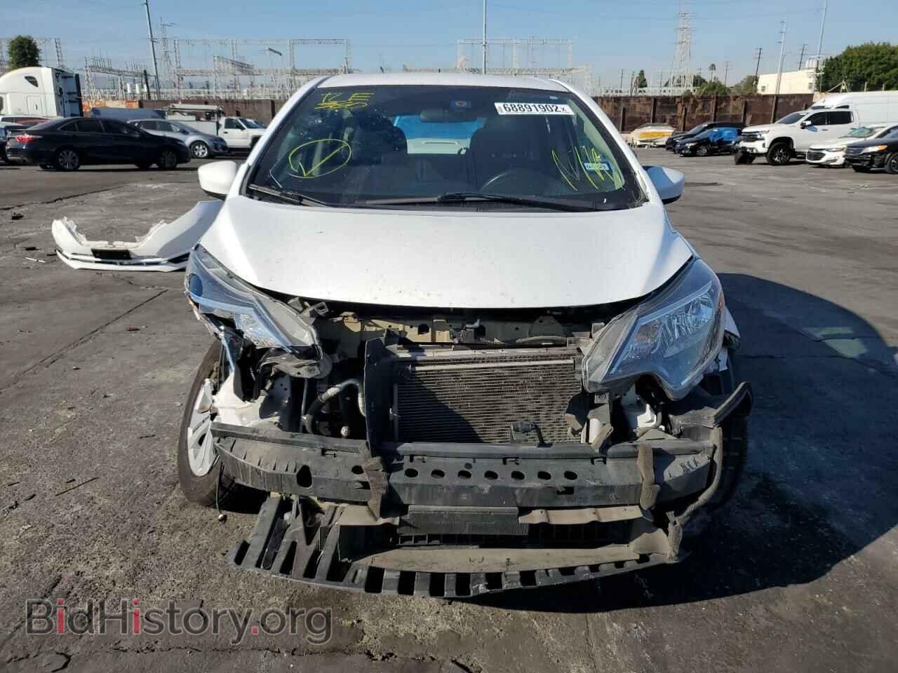 2018 NISSAN VERSA - VIN: 3N1CE2CP9JL366372 - Photo 5