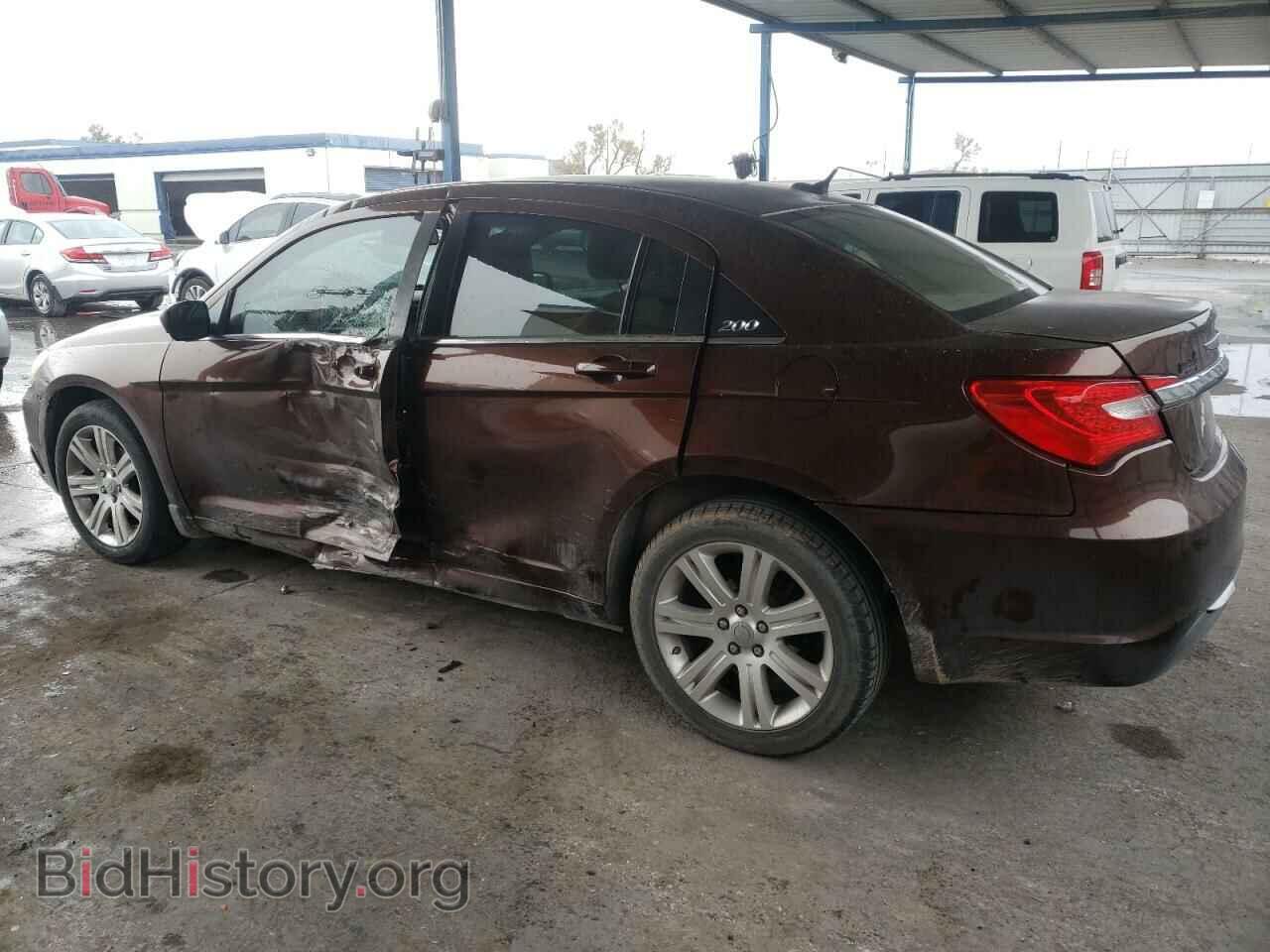 2013 CHRYSLER 200 - VIN: 1C3CCBBB3DN515117 - Фото 2