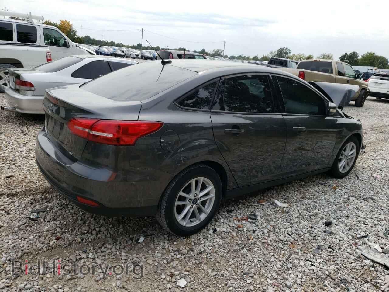2017 FORD FOCUS - VIN: 1FADP3F2XHL266861 - Фото 3