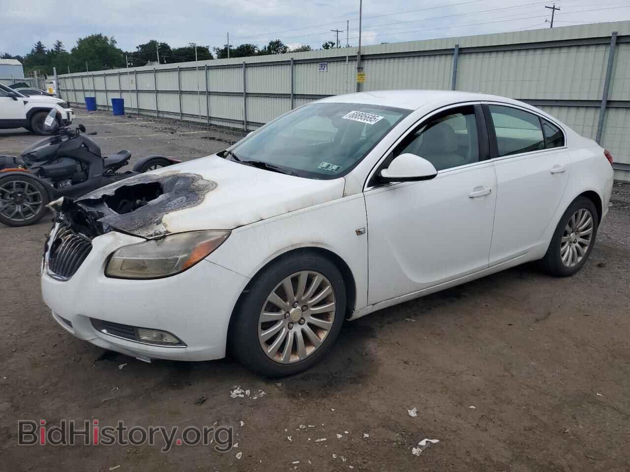 Photo 2G4GV5EV7B9215221 - BUICK REGAL 2011