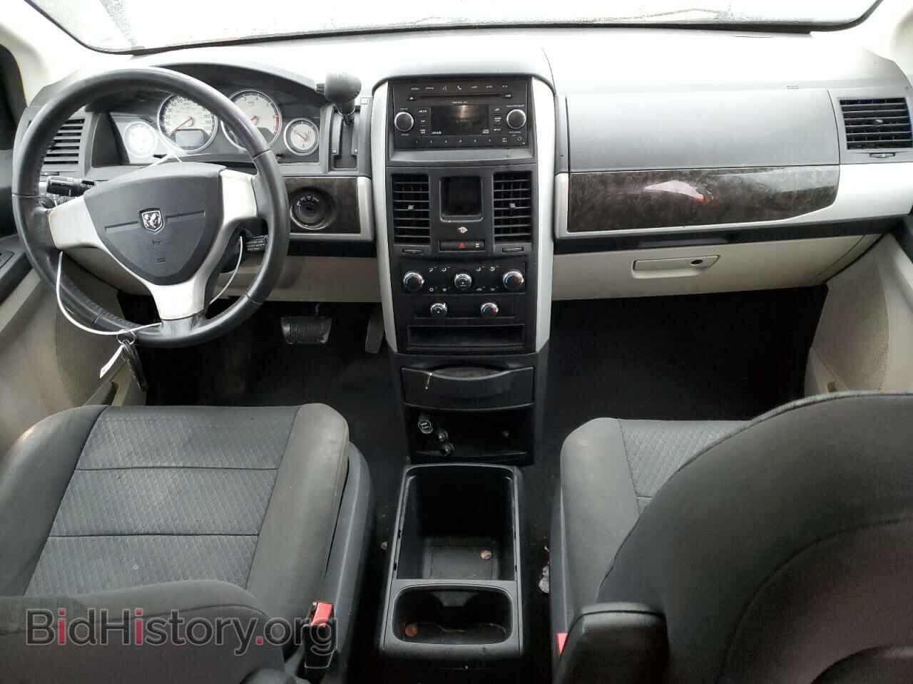 2010 DODGE CARAVAN - VIN: 2D4RN5D15AR443831 - Фото 8