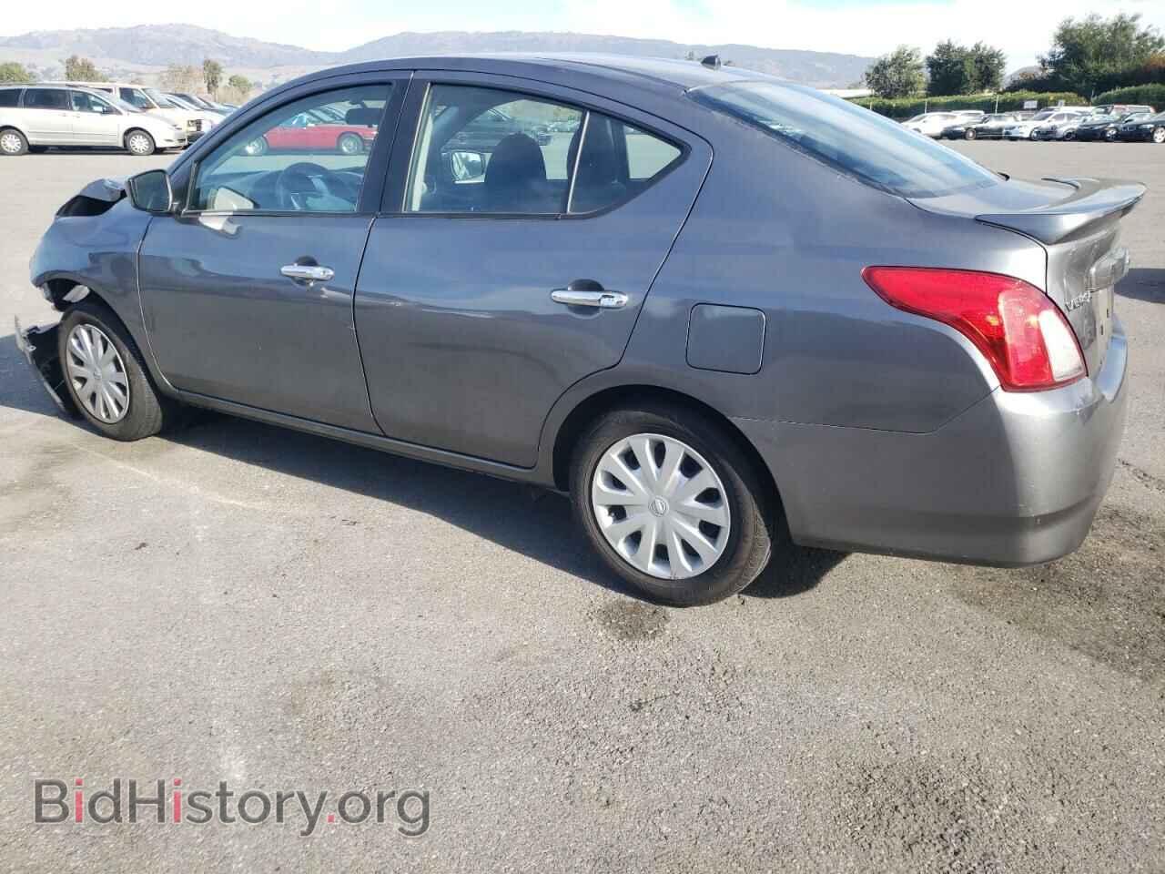 2019 NISSAN VERSA - VIN: 3N1CN7AP3KL855559 - Фото 2