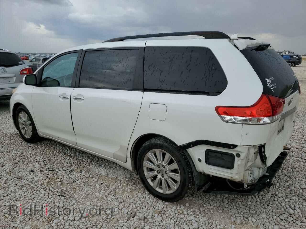 2011 TOYOTA All Models - VIN: 5TDYK3DC1BS020860 - Фото 2