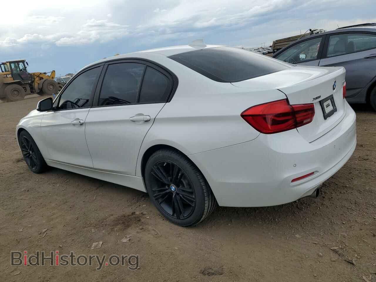 2016 BMW 3 SERIES - VIN: WBA8E5G55GNT94415 - Фото 2