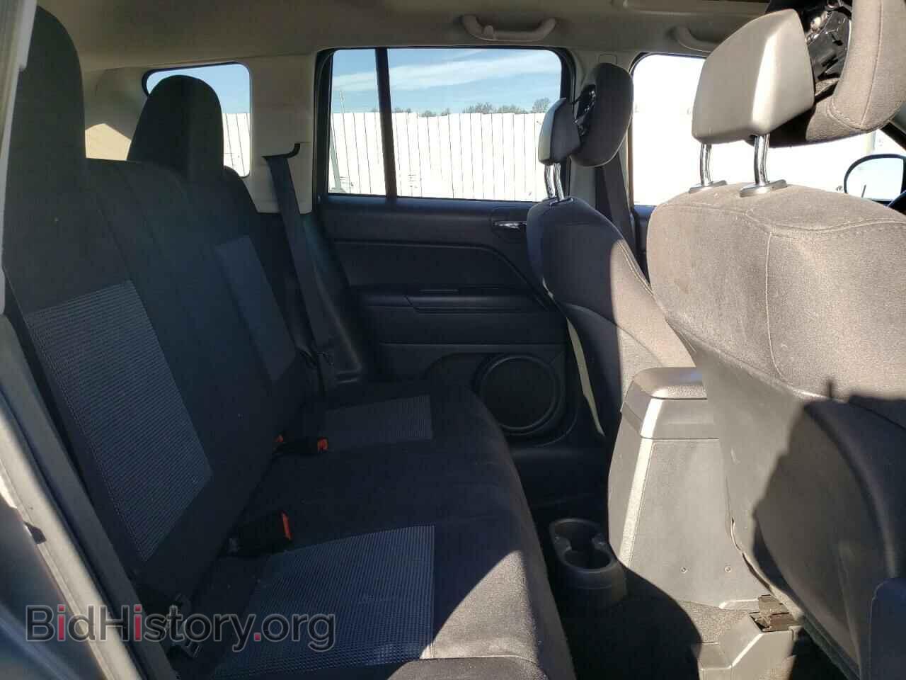 2011 JEEP COMPASS - VIN: 1J4NF1FB0BD266305 - Photo 6