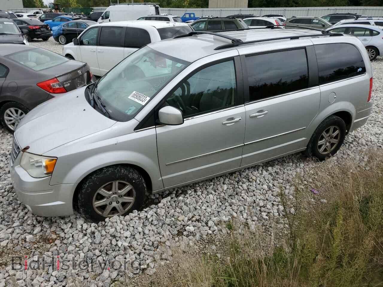 Photo 2A4RR5D17AR241097 - CHRYSLER MINIVAN 2010