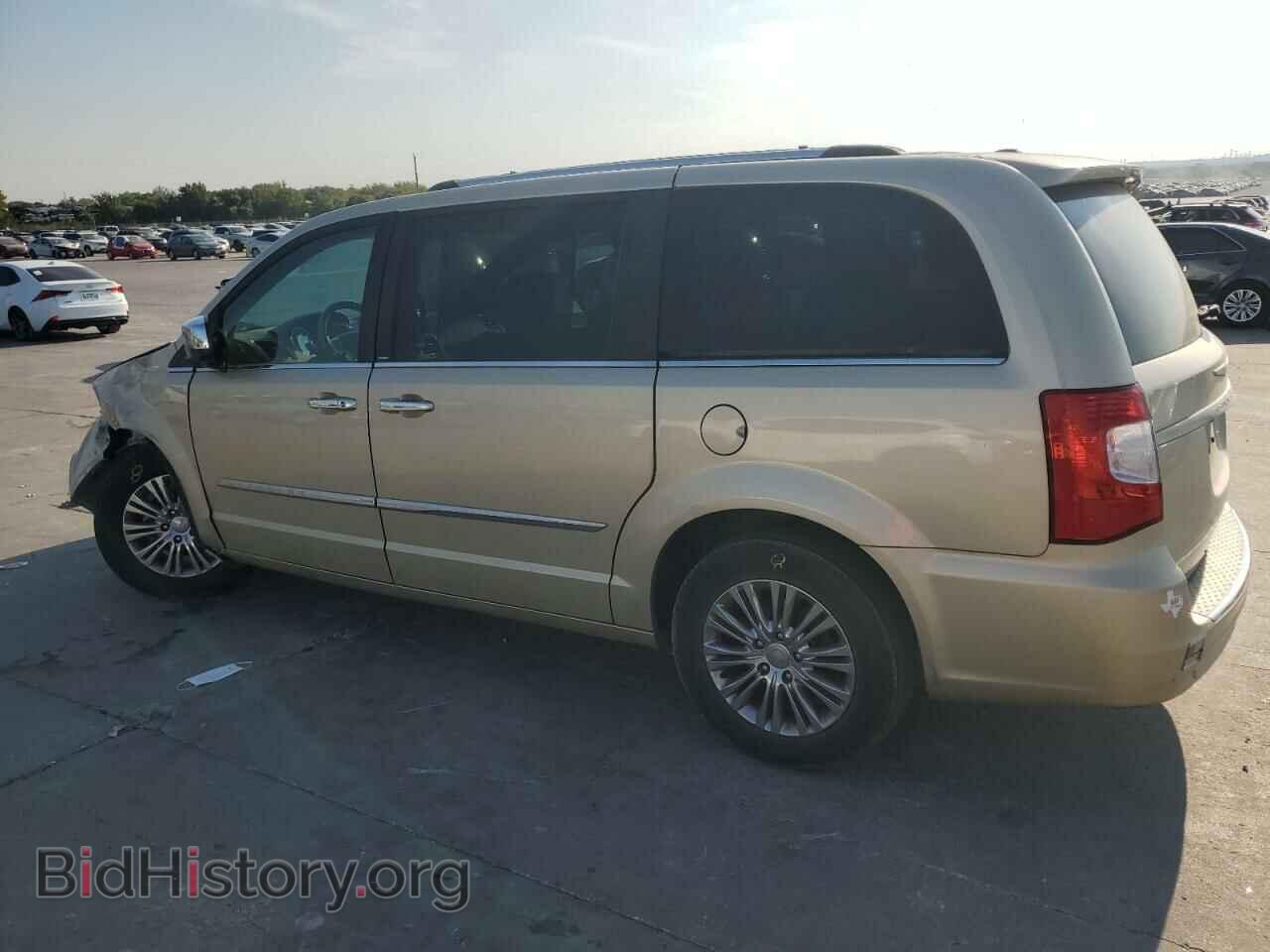 2011 CHRYSLER MINIVAN - VIN: 2A4RR6DGXBR615231 - Photo 2