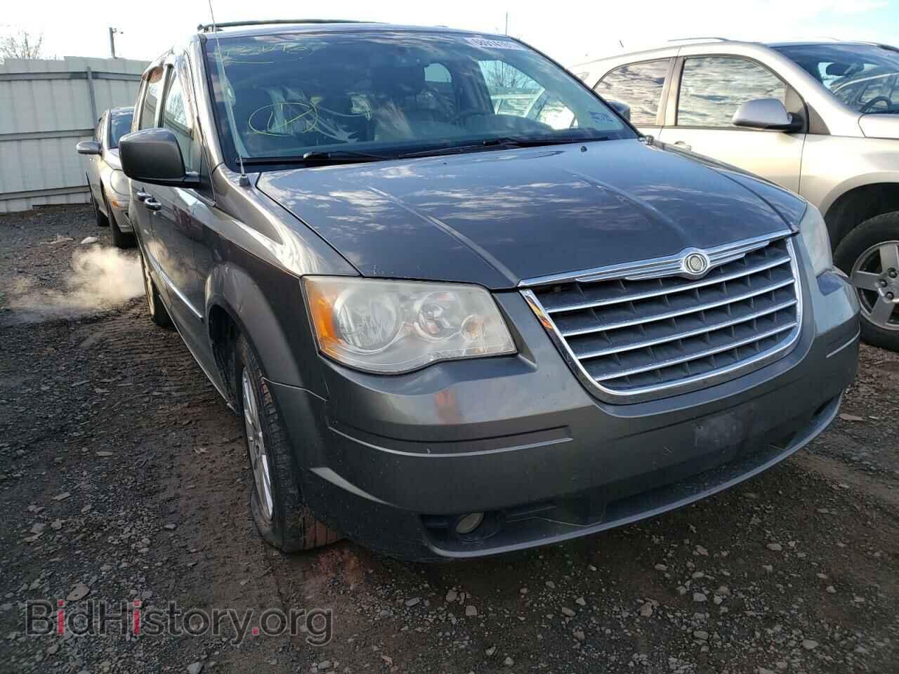 Photo 2A4RR5D10AR194141 - CHRYSLER MINIVAN 2010