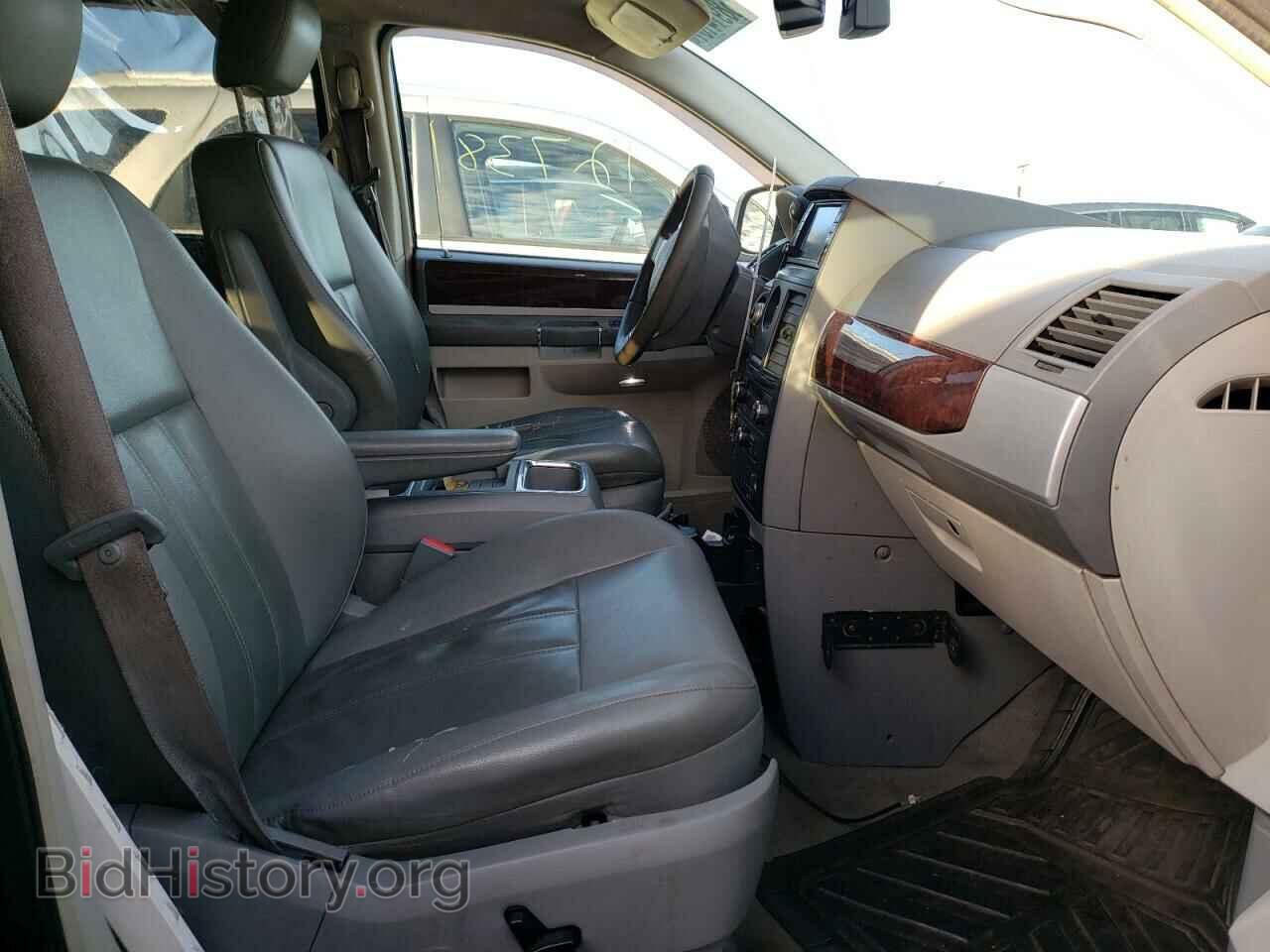2010 CHRYSLER MINIVAN - VIN: 2A4RR5D10AR194141 - Фото 5