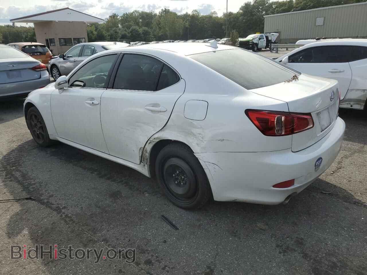 2012 LEXUS IS - VIN: JTHCF5C22C2035751 - Photo 2
