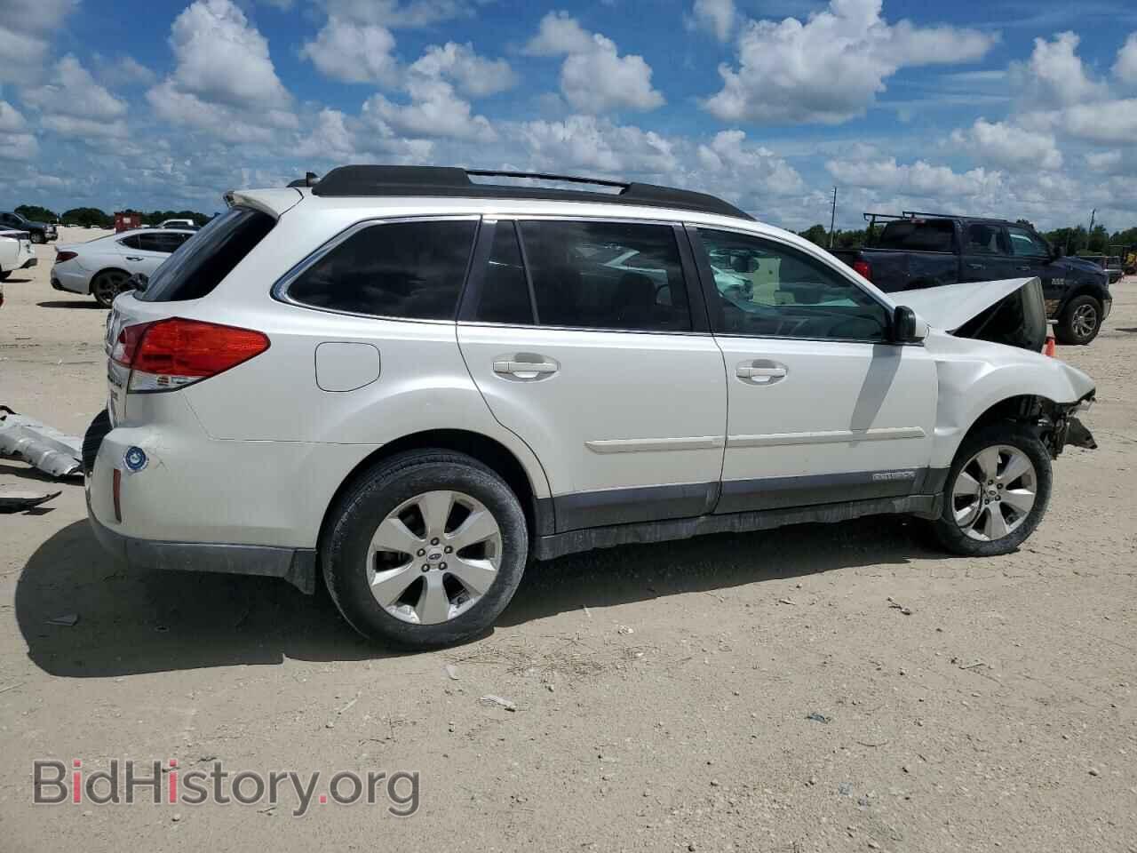 2011 SUBARU OUTBACK - VIN: 4S4BRBLC5B3424836 - Фото 3