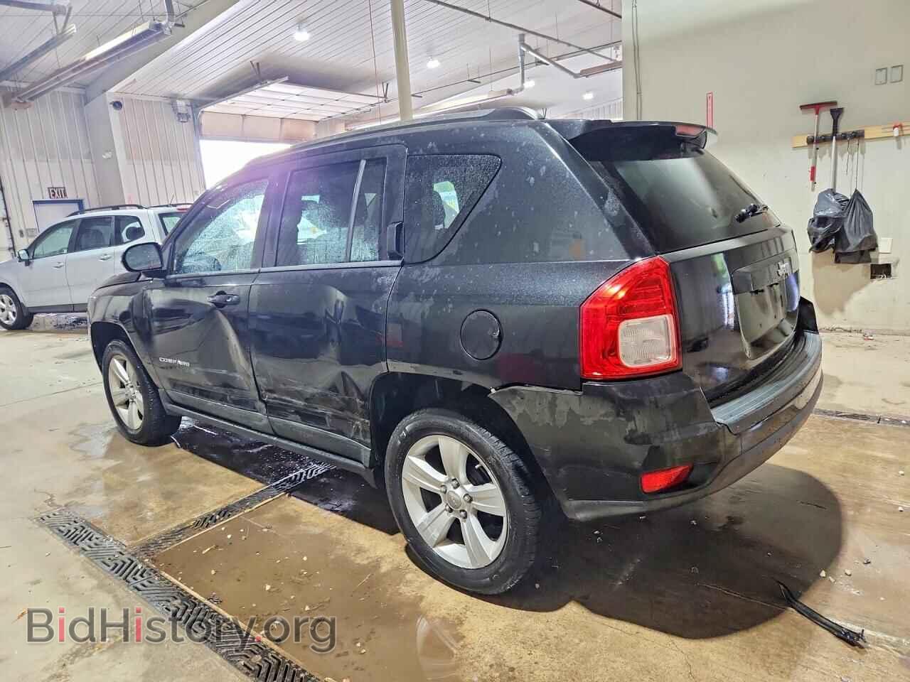 2011 JEEP COMPASS - VIN: 1J4NT1FA0BD193131 - Photo 2
