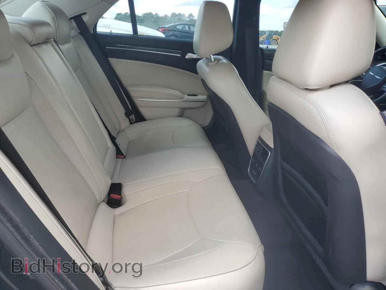 2016 CHRYSLER 300 - VIN: 2C3CCAEG4GH248052 - Фото 10