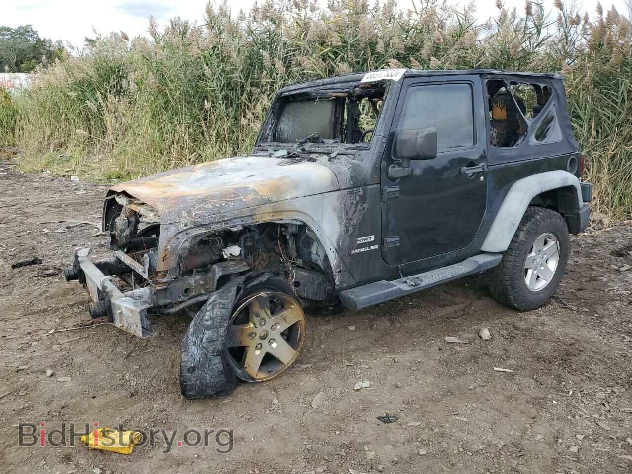 Photo 1J4AA2D11BL519859 - JEEP WRANGLER 2011