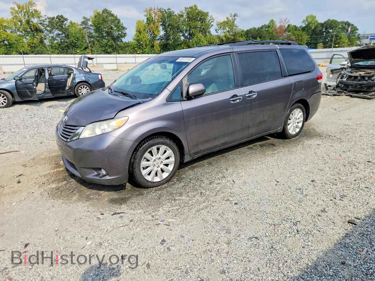 Фотография 5TDDK3DC3CS048286 - TOYOTA SIENNA 2012
