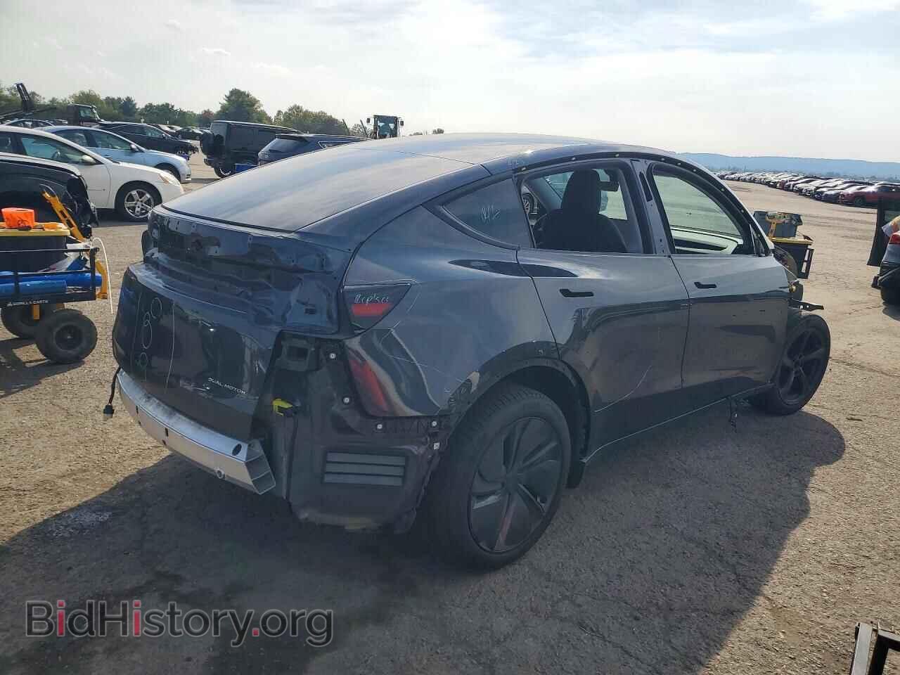 2026 TESLA MODEL Y - VIN: 7SAYGDED3TA417667 - Photo 3