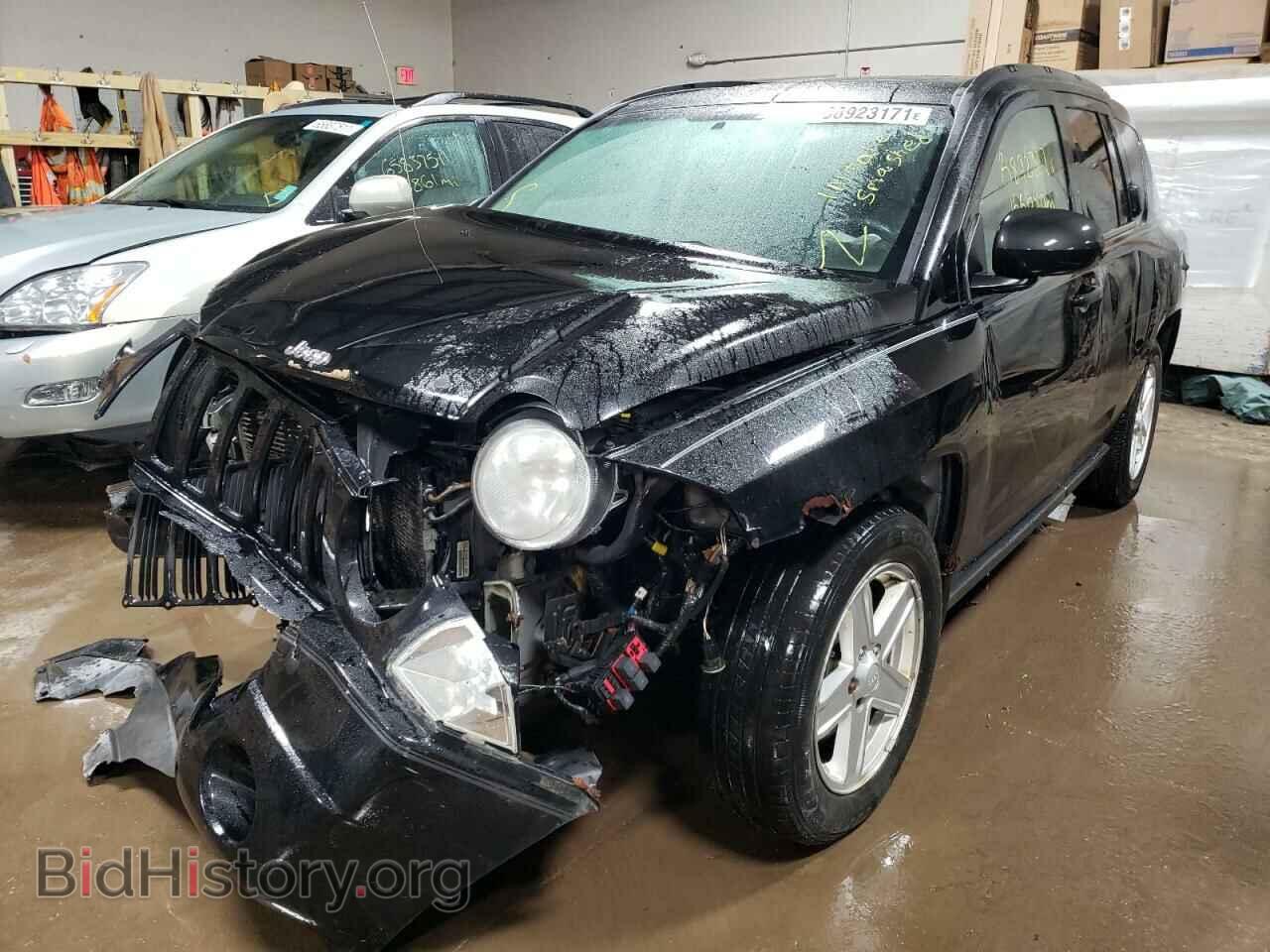 2007 JEEP COMPASS - VIN: 1J8FF47W17D158224 - Photo 2