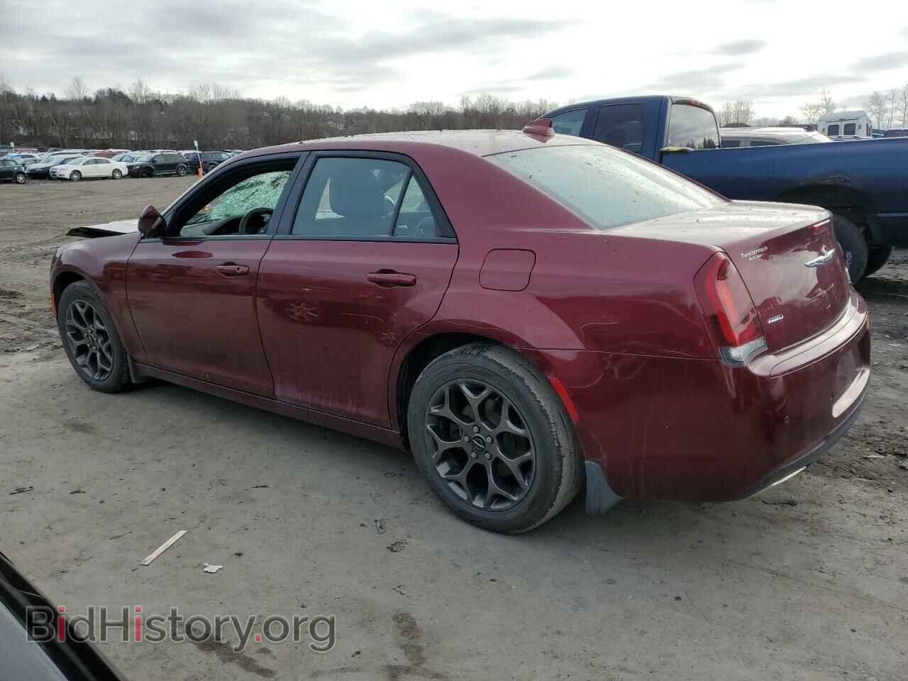 2018 CHRYSLER 300 - VIN: 2C3CCAGG7JH331057 - Фото 2