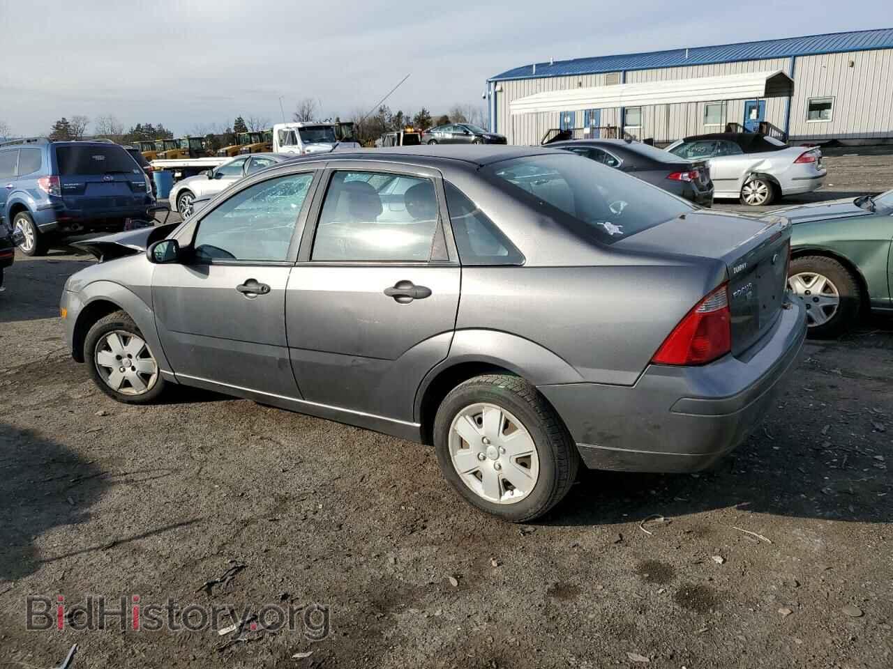 2007 FORD FOCUS - VIN: 1FAHP34N37W143110 - Фото 2