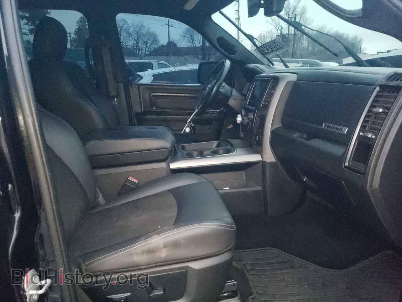 2018 RAM 1500 - VIN: 1C6RR7YT9JS145572 - Фото 5