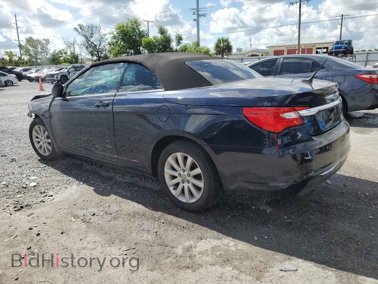2011 CHRYSLER 200 - VIN: 1C3BC2EBXBN530265 - Фото 2