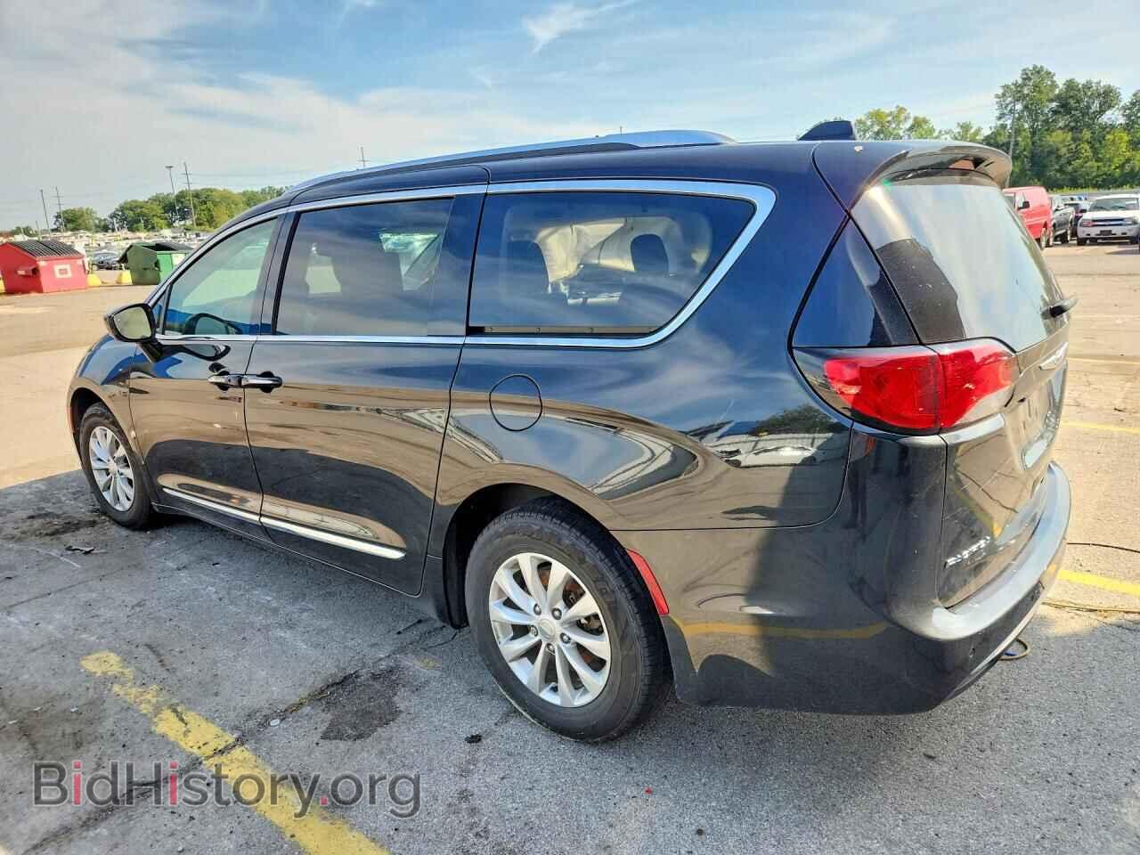 2018 CHRYSLER PACIFICA - VIN: 2C4RC1EG3JR293345 - Photo 2