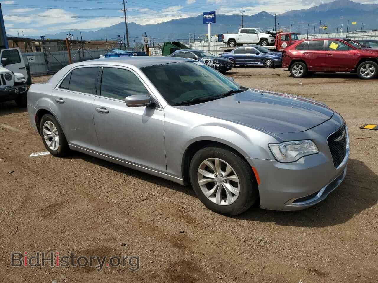 2016 CHRYSLER 300 - VIN: 2C3CCAAG1GH268362 - Фото 4