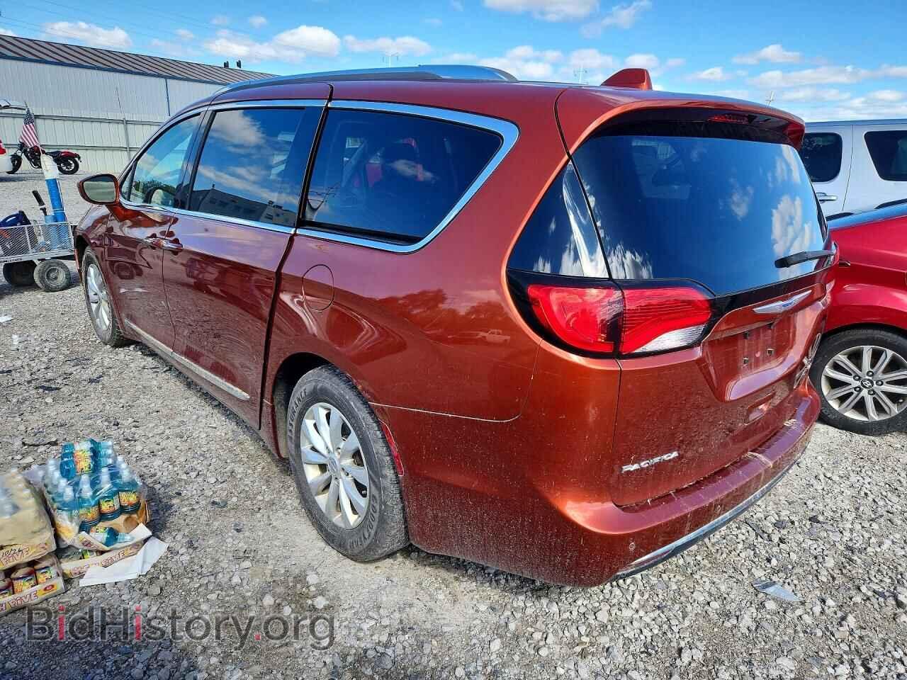 2018 CHRYSLER PACIFICA - VIN: 2C4RC1EG8JR248143 - Photo 2