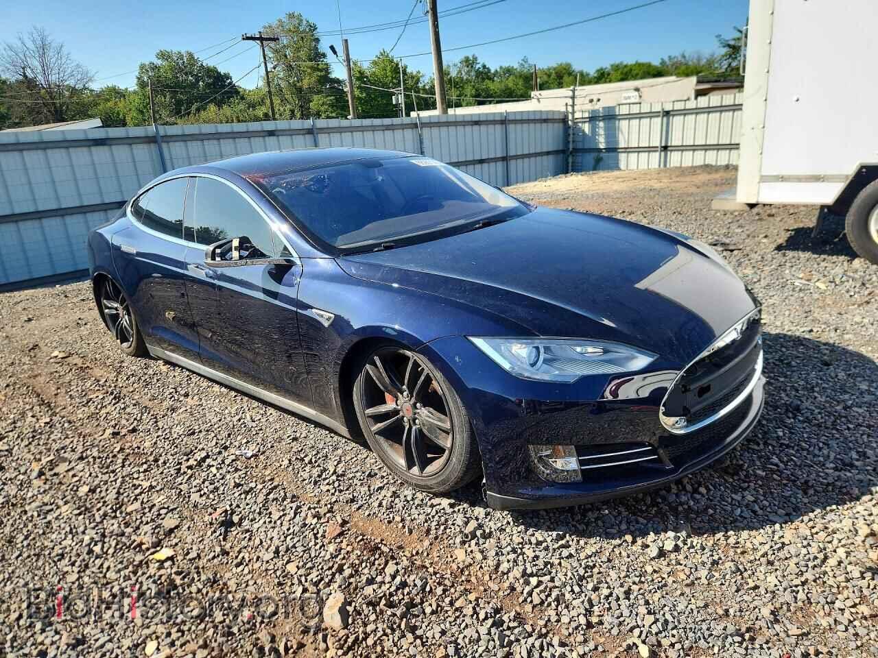 2014 TESLA MODEL S - VIN: 5YJSA1H13EFP42409 - Фото 4