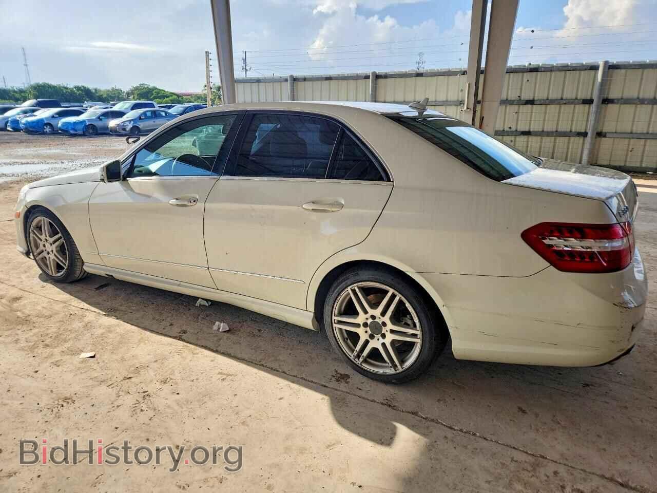 2011 MERCEDES-BENZ E-CLASS - VIN: WDDHF5GB6BA349513 - Фото 2