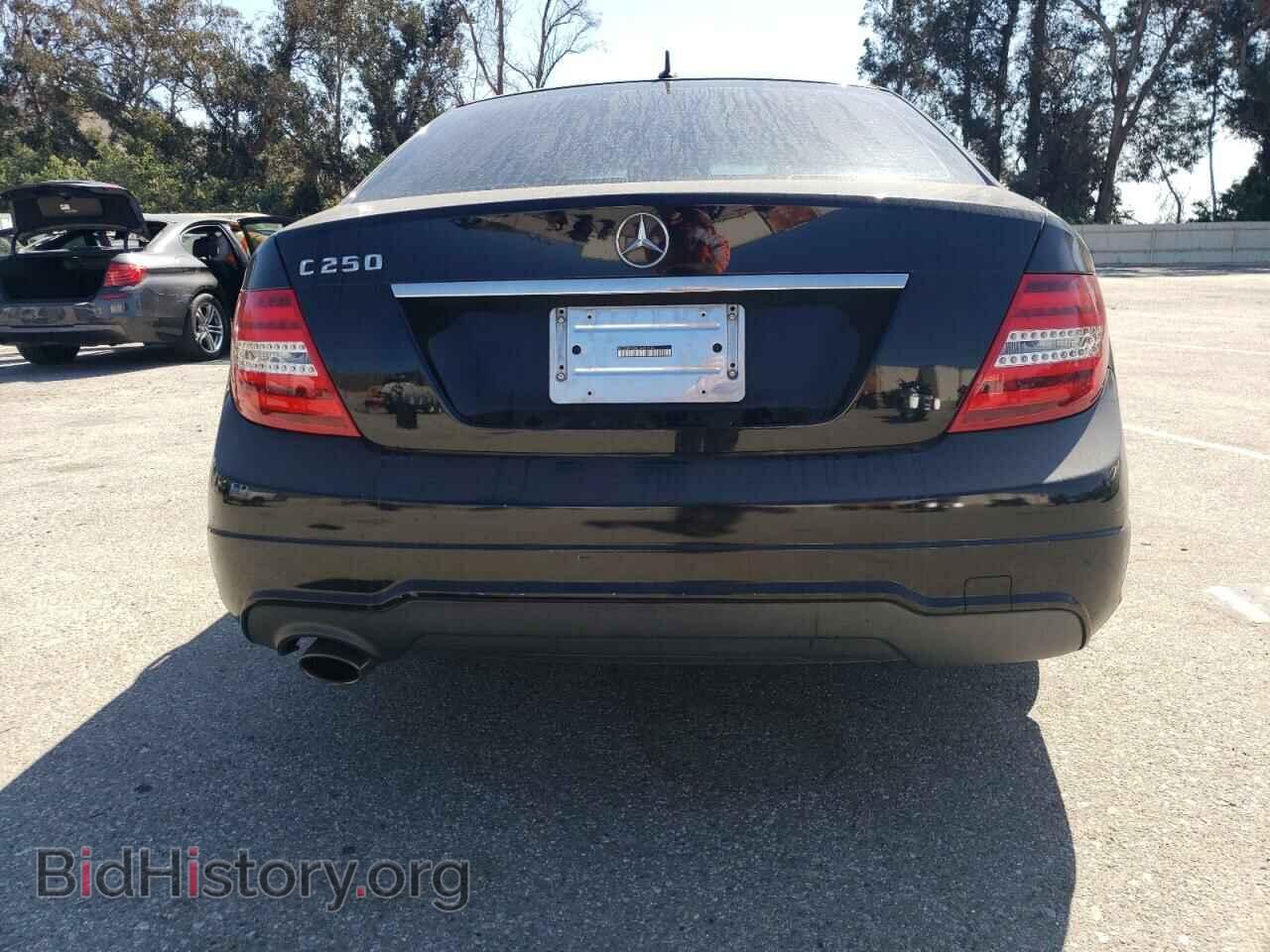 2012 MERCEDES-BENZ C-CLASS - VIN: WDDGF4HB0CA657704 - Фото 6
