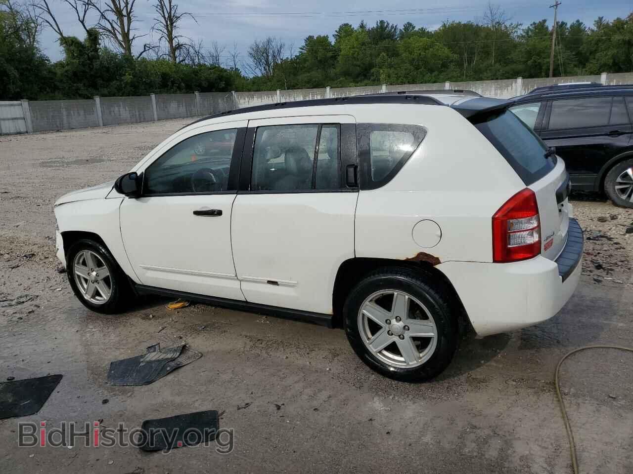 2008 JEEP COMPASS - VIN: 1J8FF47W18D704473 - Фото 2