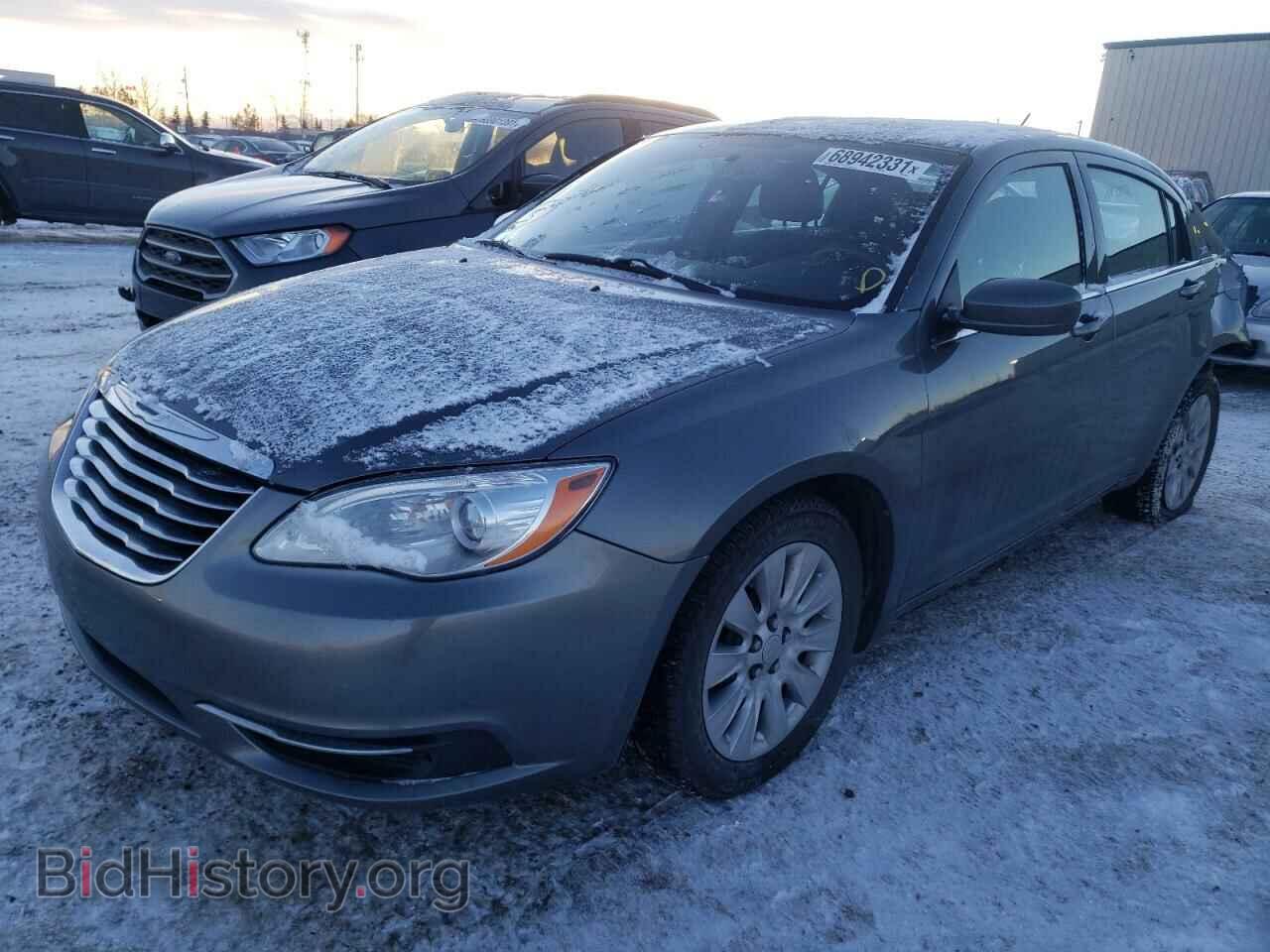 2013 CHRYSLER 200 - VIN: 1C3CCBAB1DN668192 - Фото 2