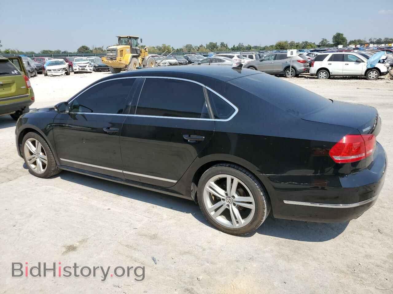 2015 VOLKSWAGEN PASSAT - VIN: 1VWCV7A35FC036741 - Фото 2