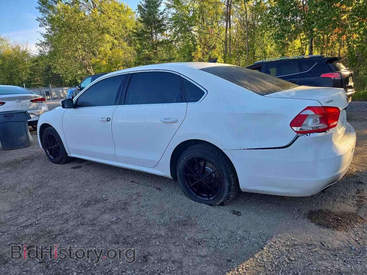 2015 VOLKSWAGEN PASSAT - VIN: 1VWBS7A33FC027752 - Фото 2