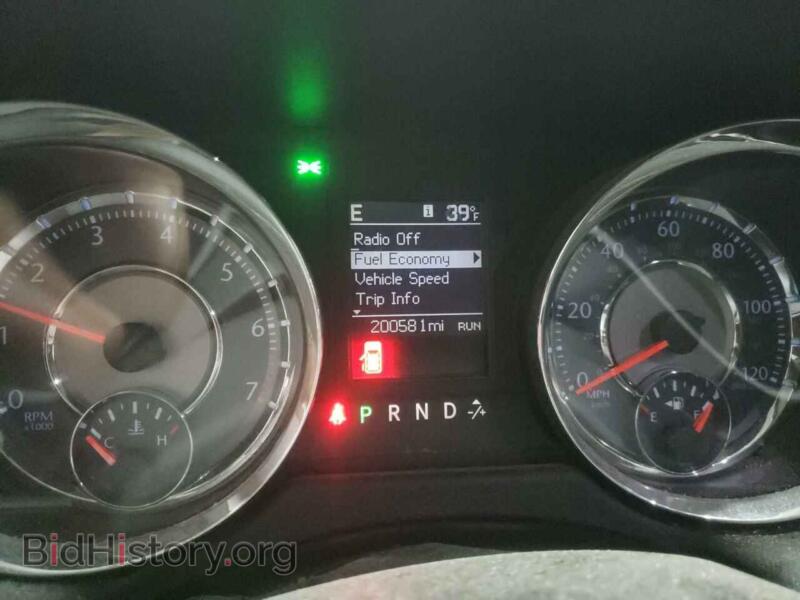 2011 Chrysler MINIVAN (VIN 2A4RR8DG9BR705837) — photo 9 of 13