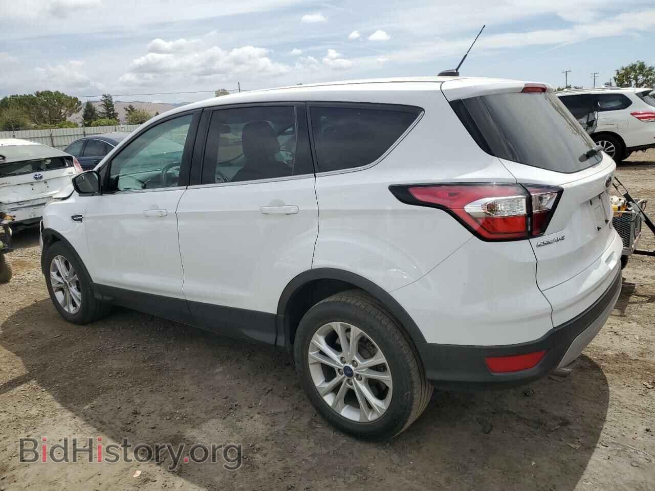2017 FORD ESCAPE - VIN: 1FMCU0GD3HUC80717 - Фото 2