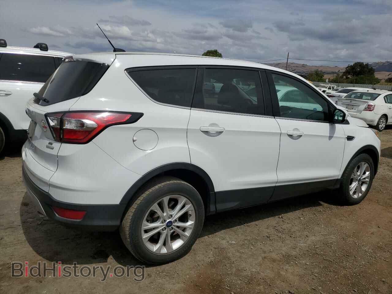 2017 FORD ESCAPE - VIN: 1FMCU0GD3HUC80717 - Фото 3