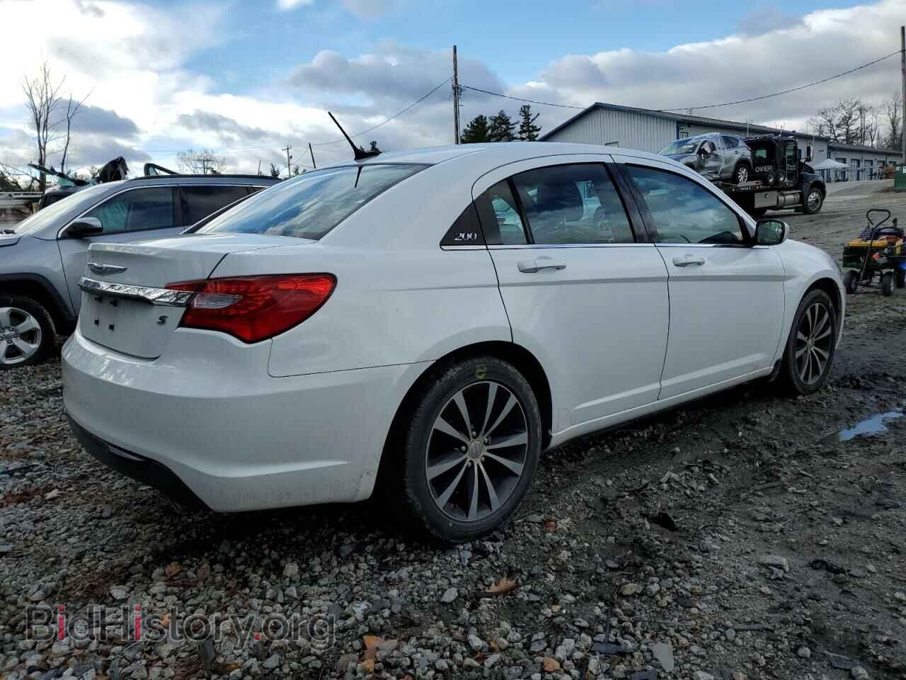 2013 CHRYSLER 200 - VIN: 1C3CCBBG2DN720343 - Фото 3