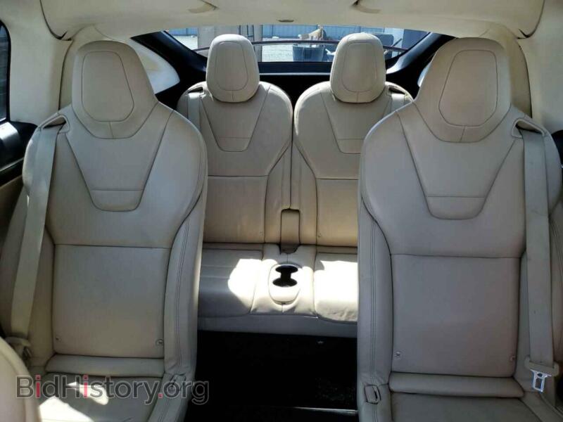 2017 Tesla MODEL X (VIN 5YJXCBE28HF054493) — photo 10 of 14