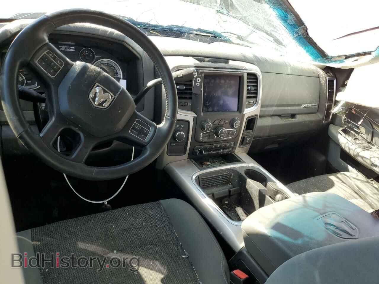 2018 RAM All Models - VIN: 3C6UR5ML7JG411893 - Photo 8